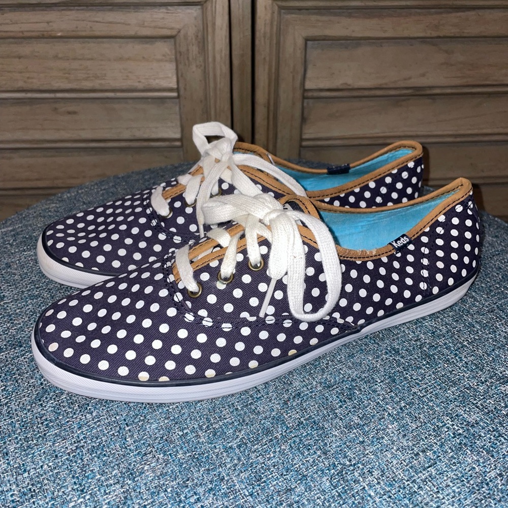 Keds Navy/White polkadot tennis shoes